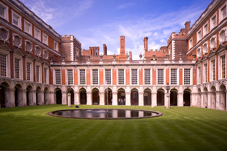 Hampton Court quadrangle